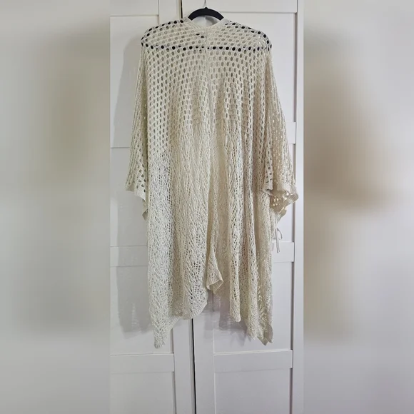 Torrid Crochet Ruana - Picture 2 of 4